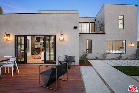 1901 N Hobart Boulevard Los Angeles, CA 90027