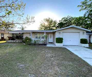 4715 Madison St New Port Richey, FL 34652