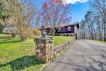 303 Sky View Goodview, VA 24095
