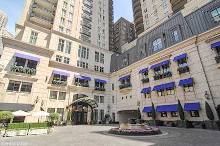 11 E Walton St #4201 Chicago, IL 60611