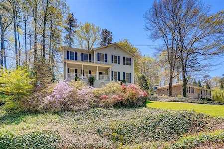 2845 Wendy Ln Marietta, GA 30062