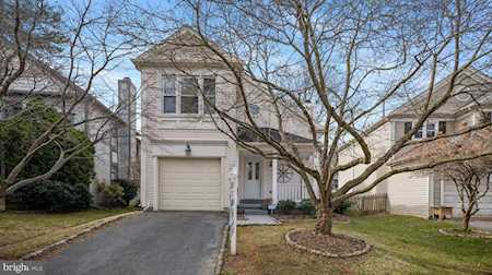 12942 Alderleaf Dr Germantown, MD 20874