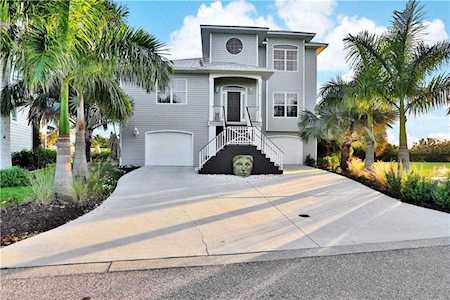 5515 2nd Avenue CIRCLE W Palmetto, FL 34221