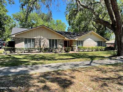 9425 Beauclerc Oaks Dr Jacksonville, FL 32257