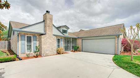 11622 Briar Rose Dr Houston, TX 77077