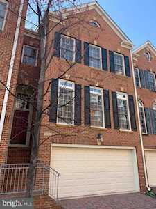 250 Medlock Ln Alexandria, VA 22304