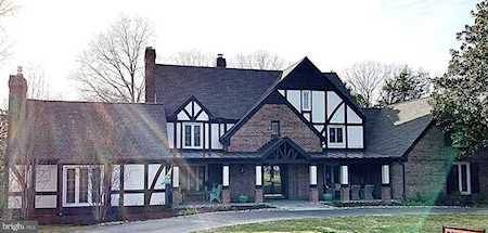 3620 South Place #11 Alexandria, VA 22309