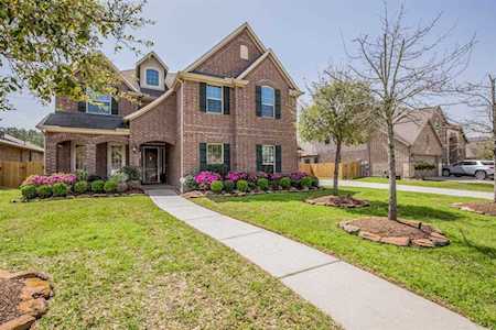 16019 Barton River Ln Houston, TX 77044