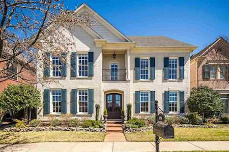 1854 Wellsley Dr Germantown, TN 38139