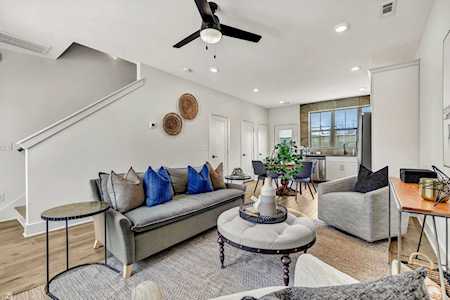 100 Thompson Lane Nashville, TN 37211