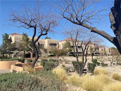 1900 Tierra Vista Dr #206 Las Vegas, NV 89128