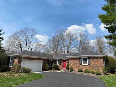 1352 Nutmeg Court Westerville, OH 43081