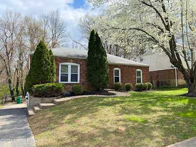6203 Big Ben Dr Louisville, KY 40291