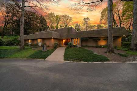 4150 Whitewater Creek Rd NW Atlanta, GA 30327