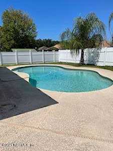 2306 Casablanca Ct Middleburg, FL 32068