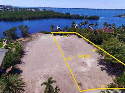 6901 Deep Lagoon Ln Fort Myers, FL 33919