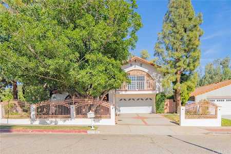 10670 Deering Avenue Chatsworth, CA 91311
