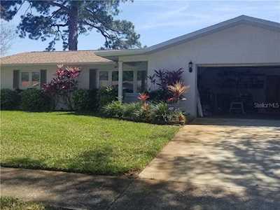 13534 91st Ave N Seminole, FL 33776