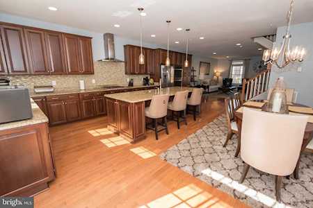 2521 Rolling Forest Dr Hanover, MD 21076
