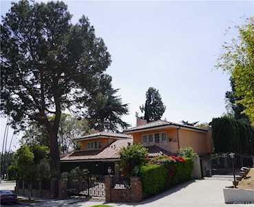 2103 N Hobart Boulevard Los Angeles, CA 90027