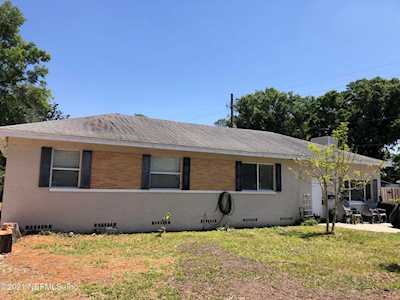 1703 New Haven Rd Jacksonville, FL 32211