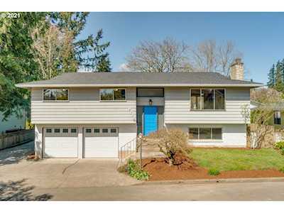 4775 SE Lacour Milwaukie, OR 97267