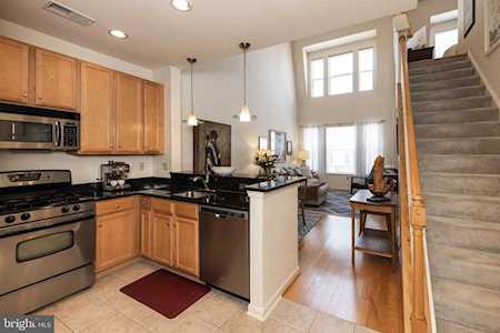2655 Prosperity Ave #417 Fairfax, VA 22031