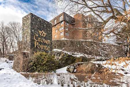 404 Paradise Rd #1T Swampscott, MA 01907