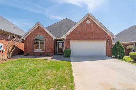 1528 Golf Hill Dr Jeffersonville, IN 47130