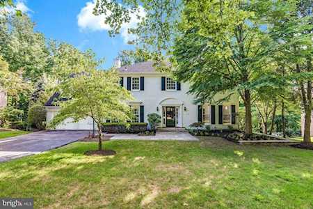7342 Heatherhill Ct Bethesda, MD 20817