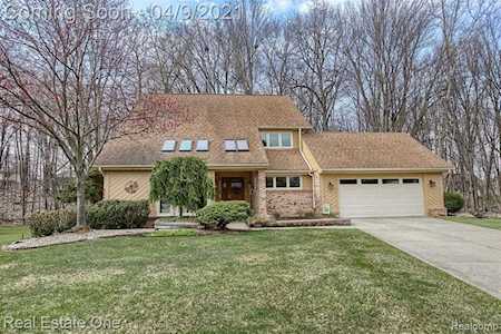 30437 Aston Ct Farmington Hills, MI 48331