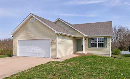 258 Red Leaf Ct Wright City, MO 63390
