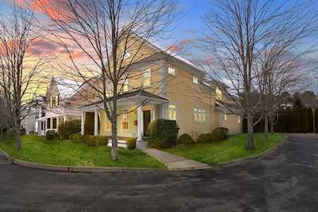 5 Maple Street #5 Medfield, MA 02052