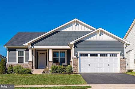 2017 Chamberlain Dr Frederick, MD 21702