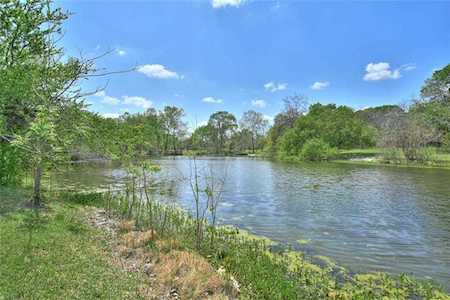 3202 Quarry CRK Round Rock, TX 78681