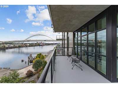 1830 NW Riverscape St #704 Portland, OR 97209