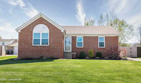 13102 Lavenia Ln Louisville, KY 40272