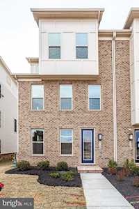 1104 Patuxent Greens Dr Laurel, MD 20707