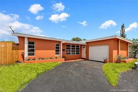 8441 Southampton Dr Miramar, FL 33025