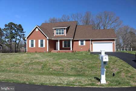 19 Glen Loch Ln Houston, DE 19954