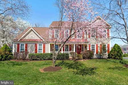 43216 Wayside Circle Ashburn, VA 20147