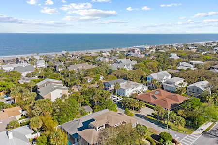 1679 Seminole Rd Atlantic Beach, FL 32233