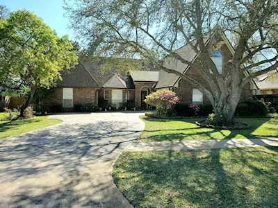 2056 Pritchard Point Drive Navarre, FL 32566