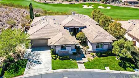 21 Club Vista Dr Henderson, NV 89052
