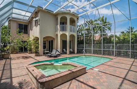 1656 NE Diplomat Drive Miami, FL 33179