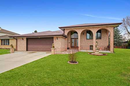 1420 W Russell Ct Arlington Heights, IL 60005