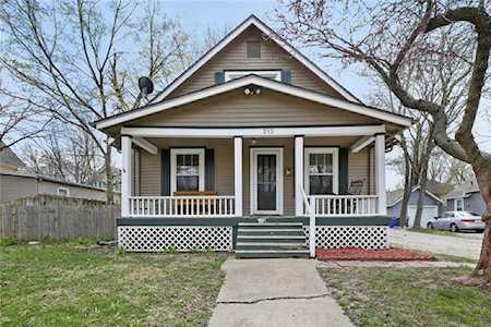 213 E Elm St Olathe, KS 66061