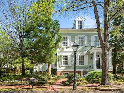 3838 Saint Annes Ct Duluth, GA 30096