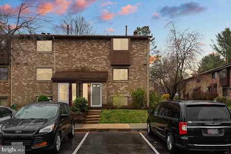6928 Knighthood Ln Columbia, MD 21045