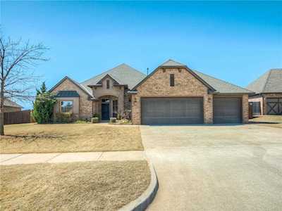 713 Prairie Hill Ln Yukon, OK 73099